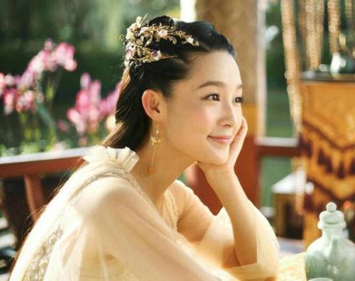 李沁吃瓜小助理,揭秘娱乐圈幕后趣闻