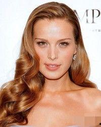 欧美明星长卷发,璀璨星光下的时尚传奇