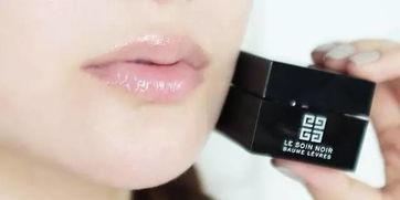 网红儿唇膏,美唇新宠，时尚潮流的必备神器