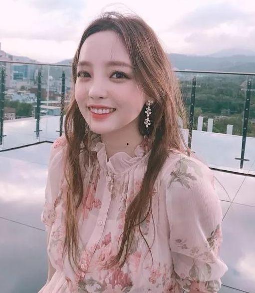 明星换头Al福利,Al技术引领未来美容革命