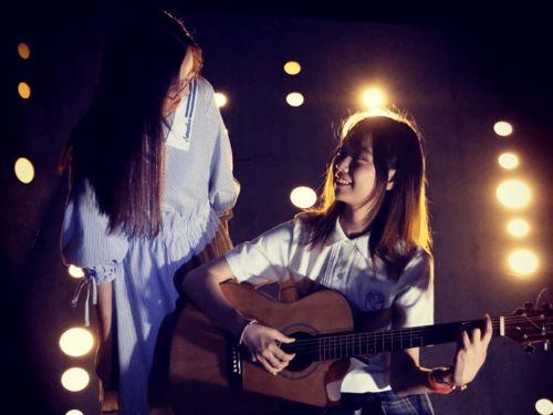 网红放鸽子打卡图片,诚信何在？