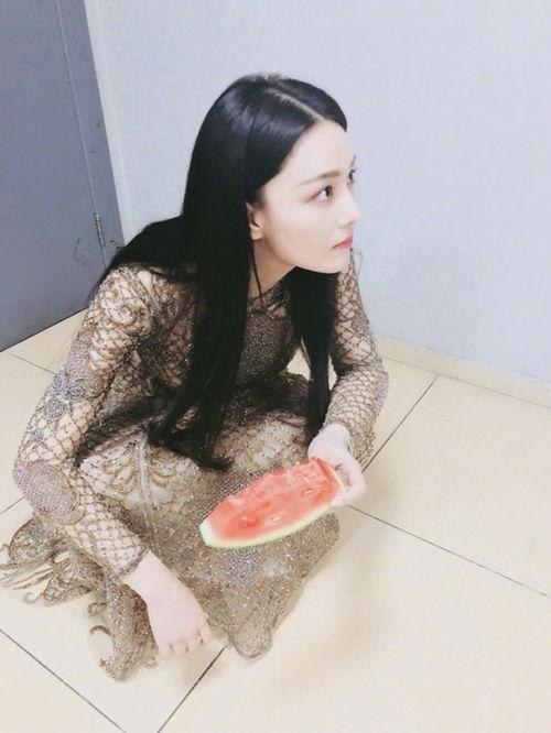 王艺霏 吃瓜,瓜田里的明星，揭秘娱乐圈幕后故事
