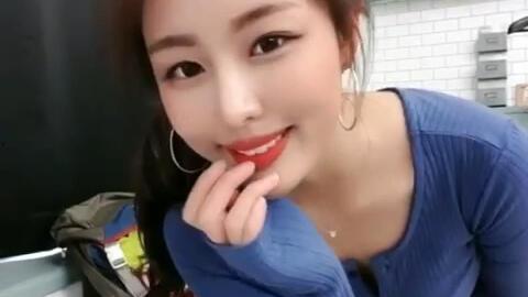 女网红的日常 虎扑,女网红的虎扑生活点滴”