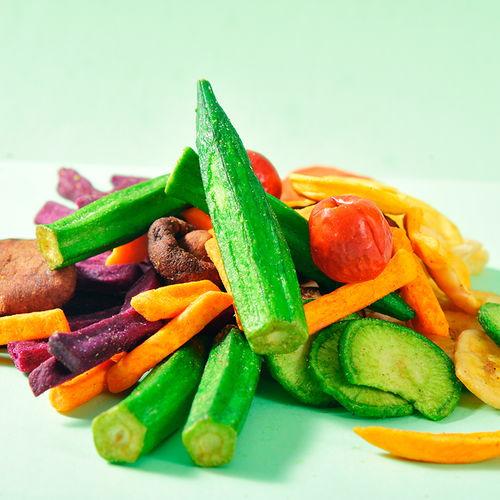 网红宝宝蔬菜图片,萌娃与蔬果的趣味互动