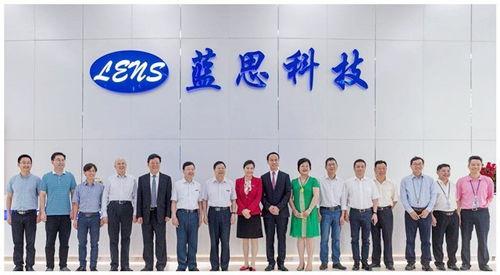 蓝思科技的头条文章,揭秘蓝思科技创新之路，引领智能制造业新篇章