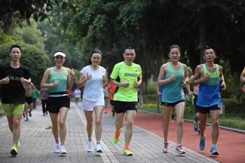 网红打赏跑步小伙